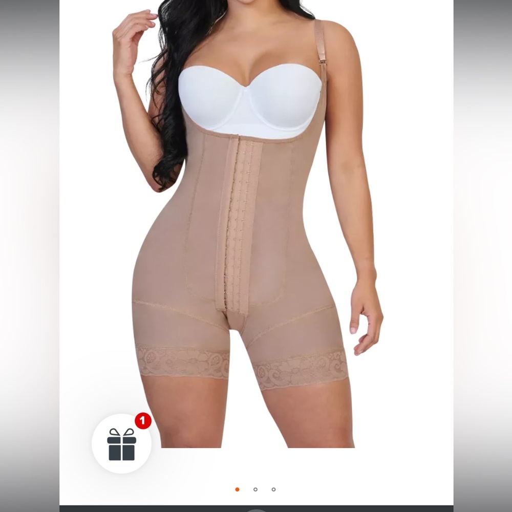Stage 2 post-op faja colombiana, sz L. three rows of hooks.